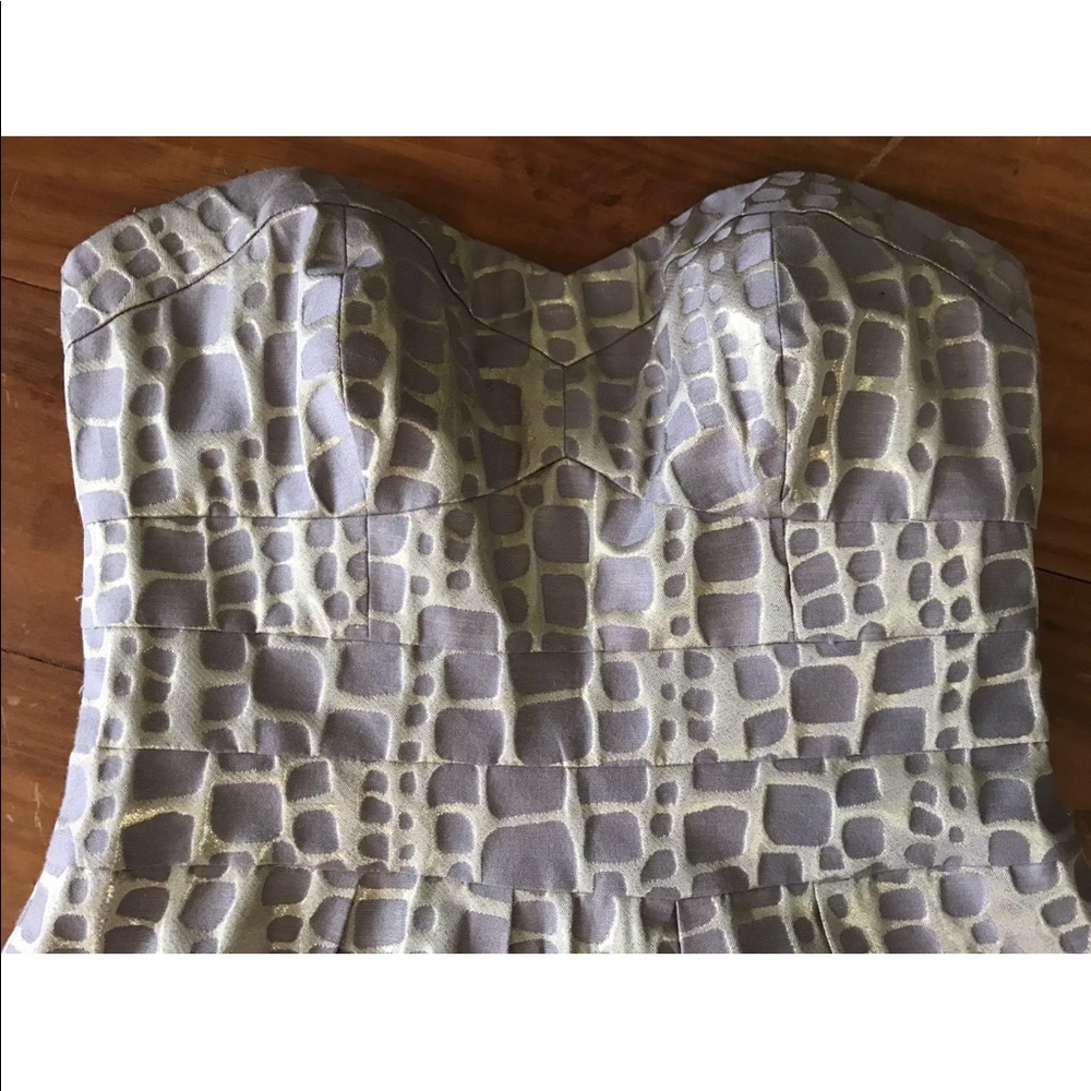❌American Eagle Outfitters Strapless Dress Size 4 - Picture 2 of 8